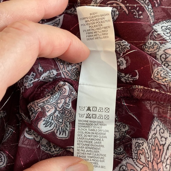 Lucky brand ladies sheer blouse with paisley design in size extra small. - Picture 7 of 9